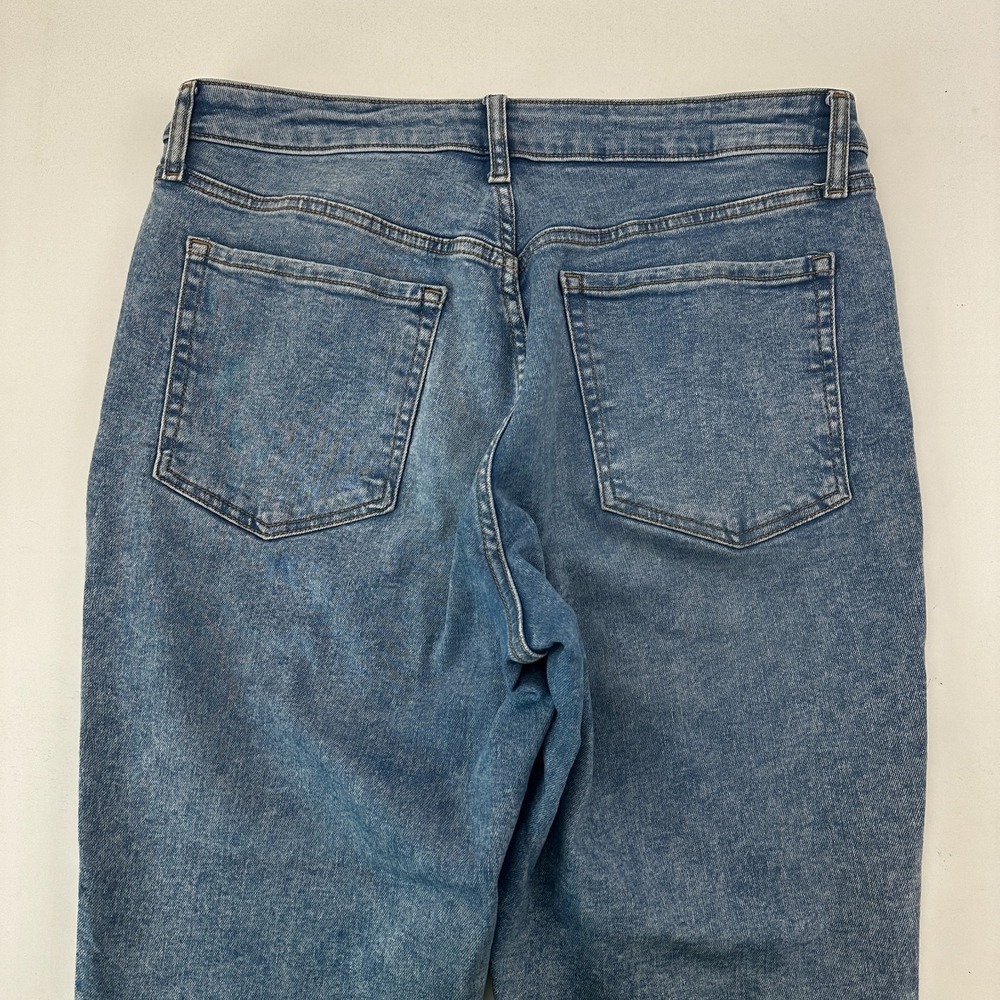 Old Navy High Rise OG Straight Button Fly Women's size 14 Medium Blue Denim Jean - Picture 5 of 5